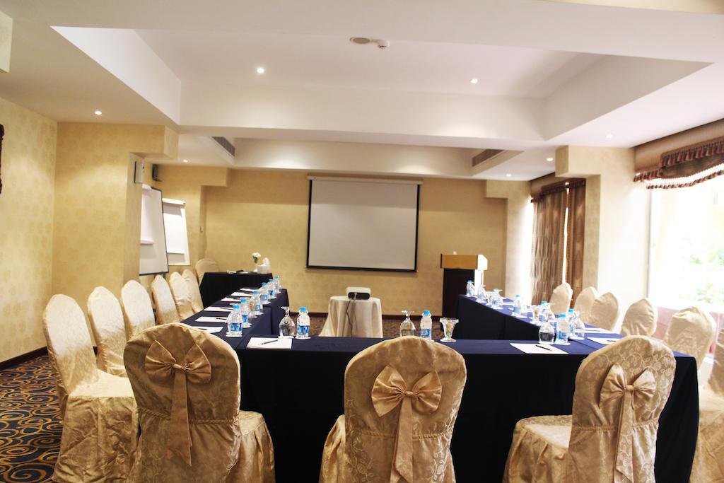 Ramada Riyadh Hotel 外观 照片