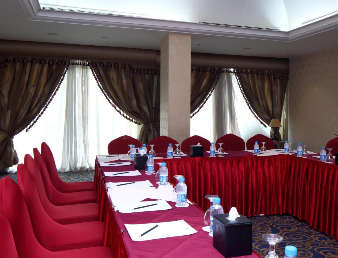 Ramada Riyadh Hotel 外观 照片