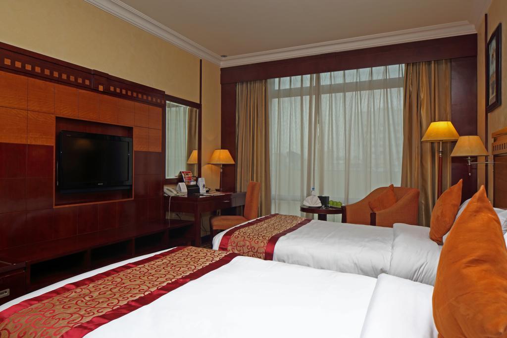 Ramada Riyadh Hotel 外观 照片