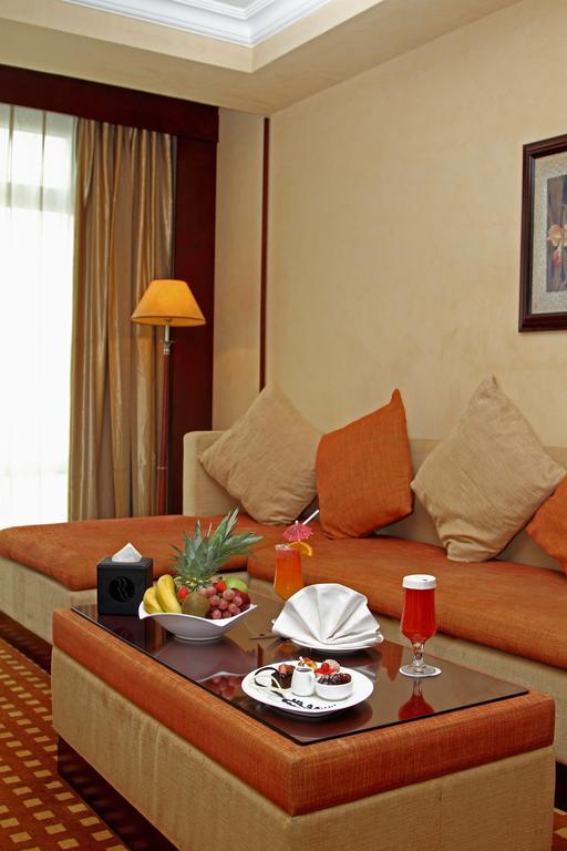 Ramada Riyadh Hotel 外观 照片