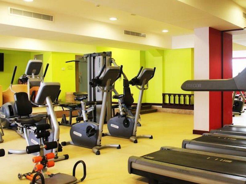 Ramada Riyadh Hotel 外观 照片