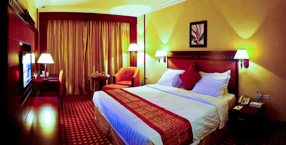 Ramada Riyadh Hotel 客房 照片