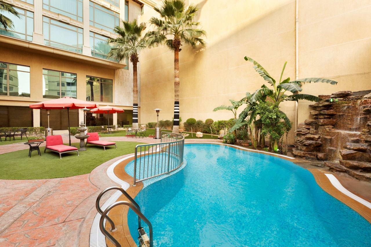 Ramada Riyadh Hotel 外观 照片