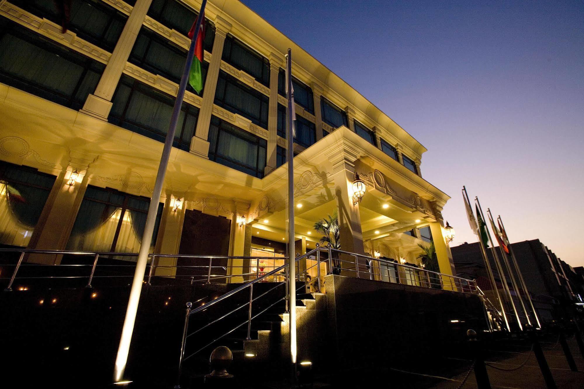 Ramada Riyadh Hotel 外观 照片