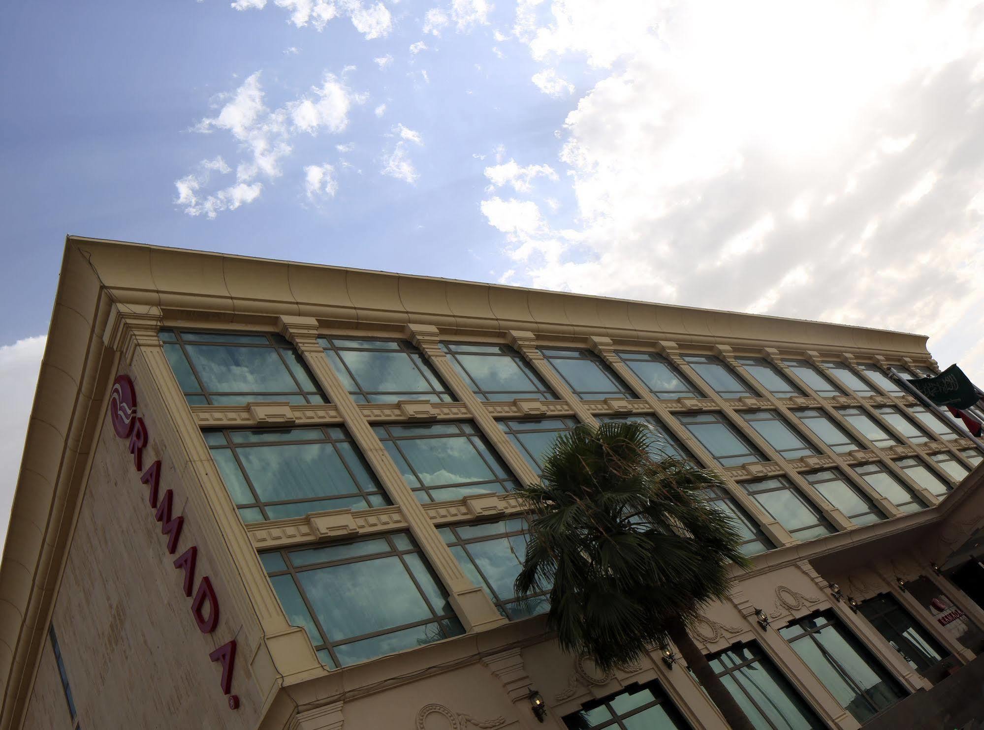 Ramada Riyadh Hotel 外观 照片