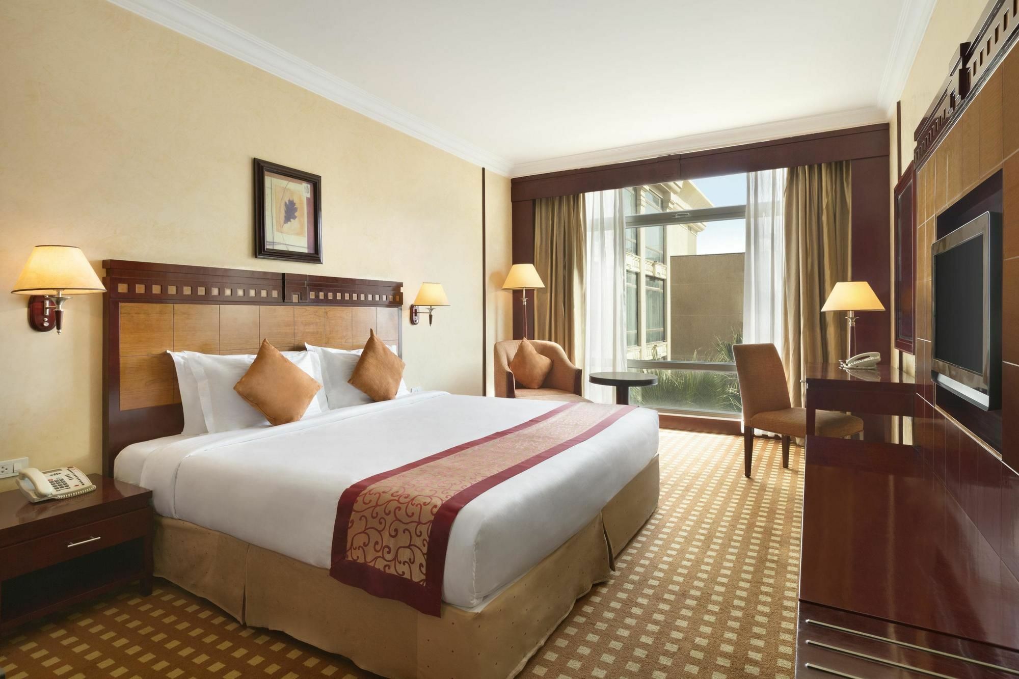 Ramada Riyadh Hotel 外观 照片